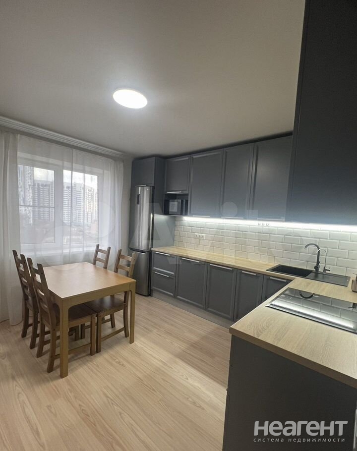 Сдается 2-х комнатная квартира, 60 м²