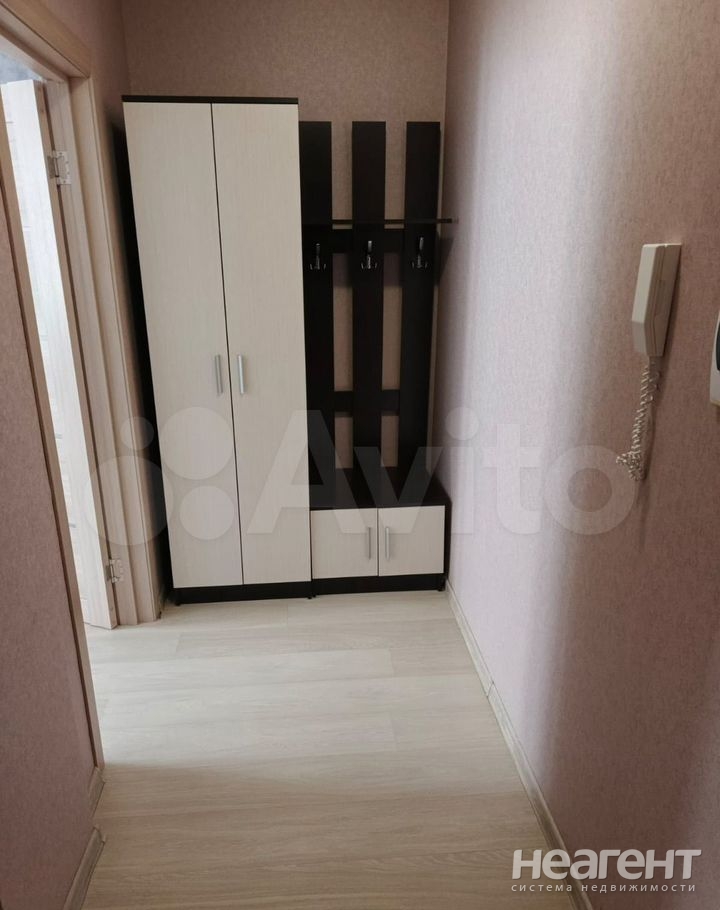 Сдается 1-комнатная квартира, 40 м²