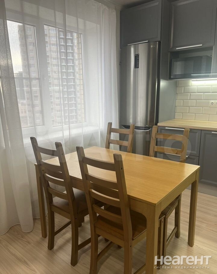 Сдается 2-х комнатная квартира, 58 м²