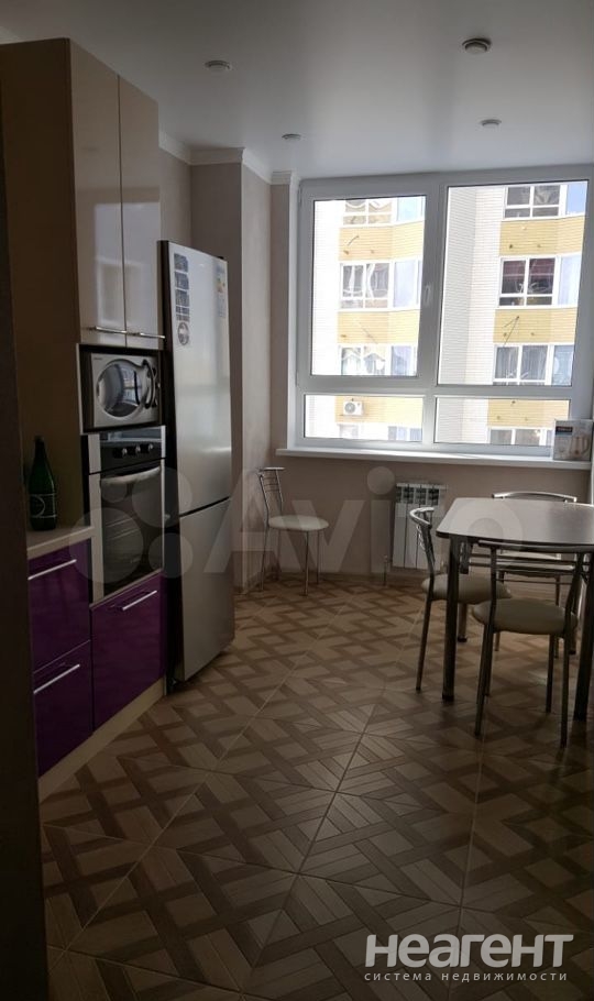 Сдается 1-комнатная квартира, 42,5 м²