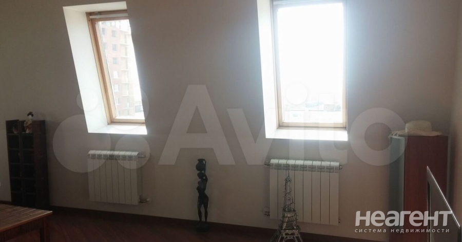 Продается Многокомнатная квартира, 160 м²