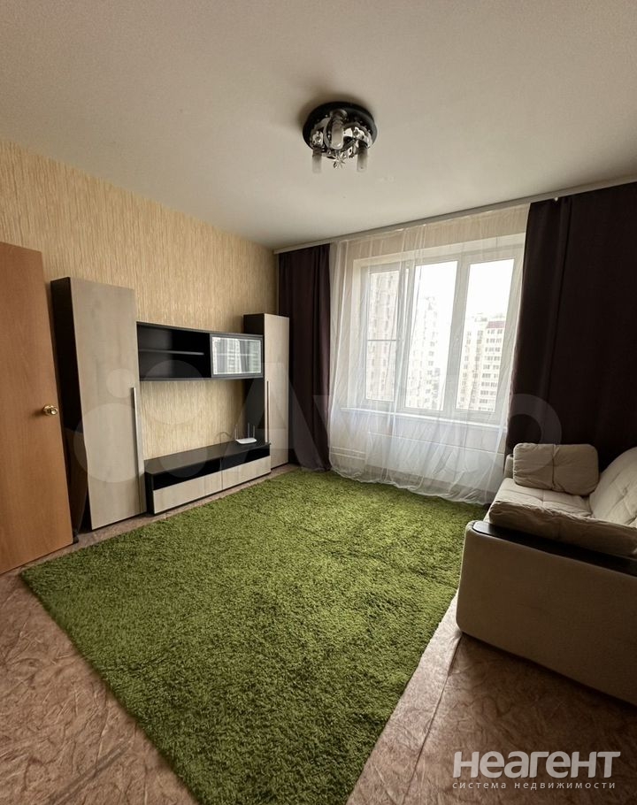 Продается 1-комнатная квартира, 35,8 м²