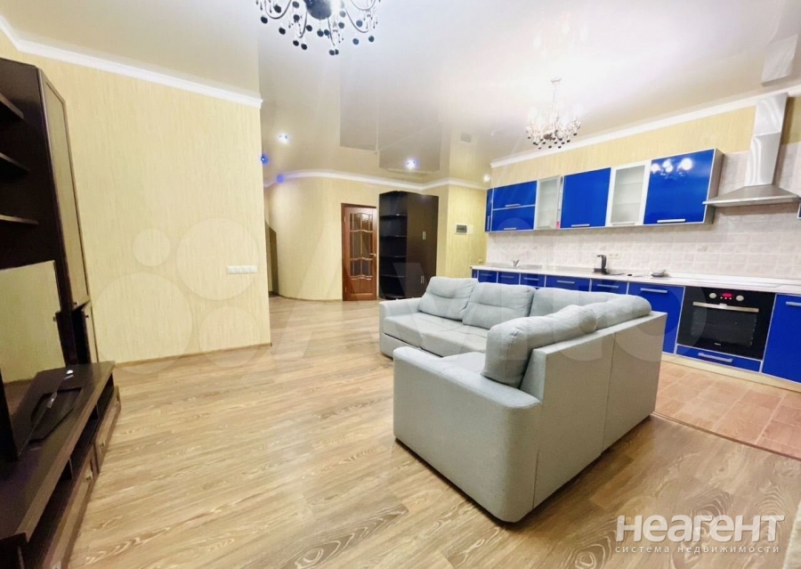 Сдается 2-х комнатная квартира, 73 м²