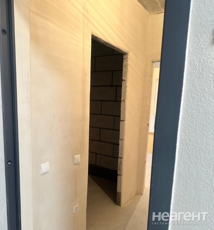 Продается 1-комнатная квартира, 30,4 м²