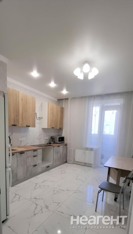 Сдается 2-х комнатная квартира, 56 м²