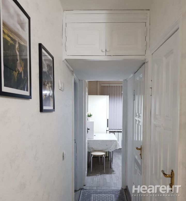 Сдается Многокомнатная квартира, 60 м²