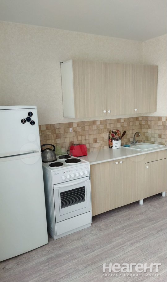 Сдается 1-комнатная квартира, 35 м²