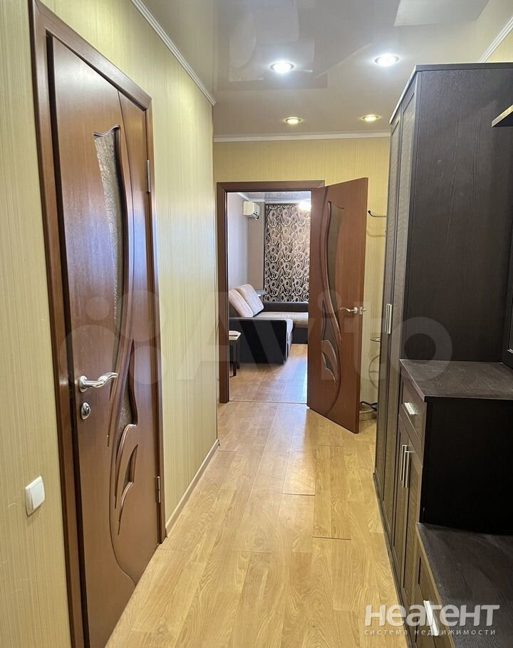 Сдается 1-комнатная квартира, 50 м²