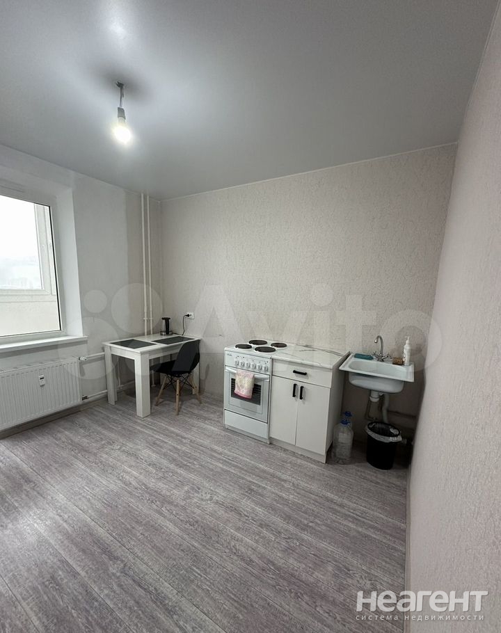 Сдается 1-комнатная квартира, 35 м²