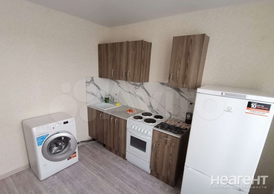 Сдается 1-комнатная квартира, 38 м²