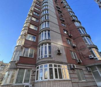 Продается Многокомнатная квартира, 136 м²