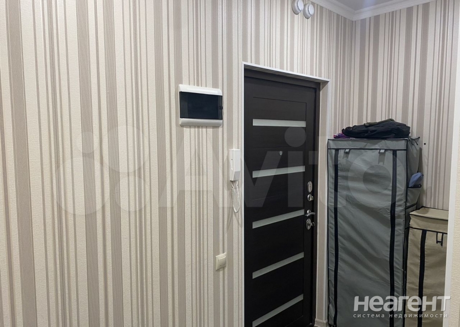 Продается 1-комнатная квартира, 28,4 м²