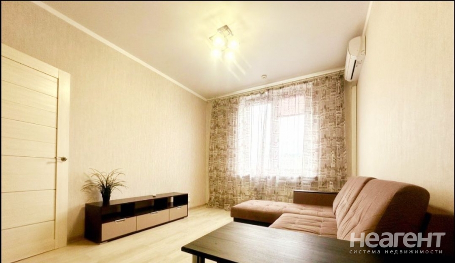 Сдается 1-комнатная квартира, 35 м²