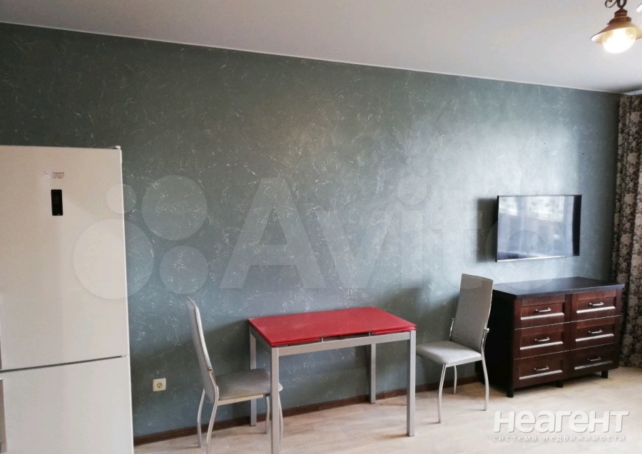 Сдается 1-комнатная квартира, 35 м²