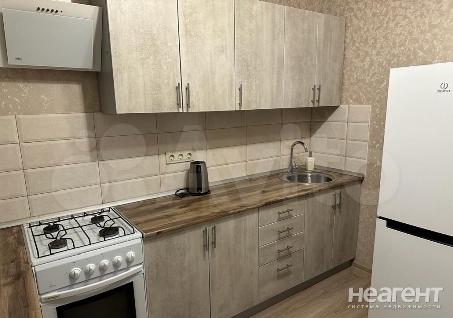 Сдается 1-комнатная квартира, 35 м²