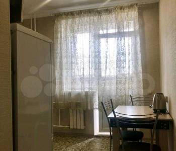 Сдается 1-комнатная квартира, 40 м²