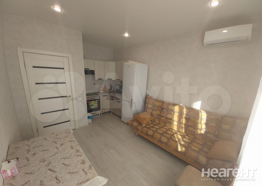 Сдается 1-комнатная квартира, 38 м²