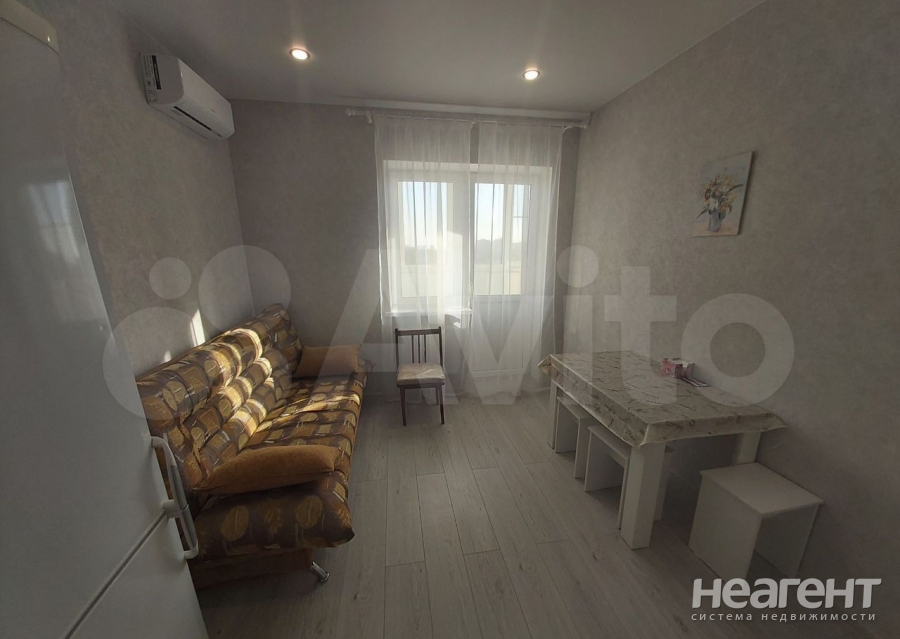 Сдается 1-комнатная квартира, 38 м²