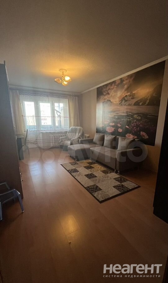 Сдается Многокомнатная квартира, 80 м²