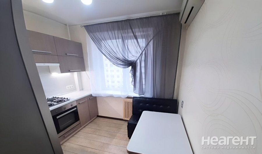 Сдается 2-х комнатная квартира, 53 м²