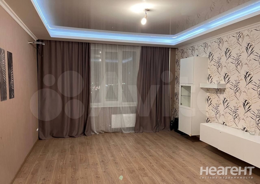 Сдается Многокомнатная квартира, 70 м²