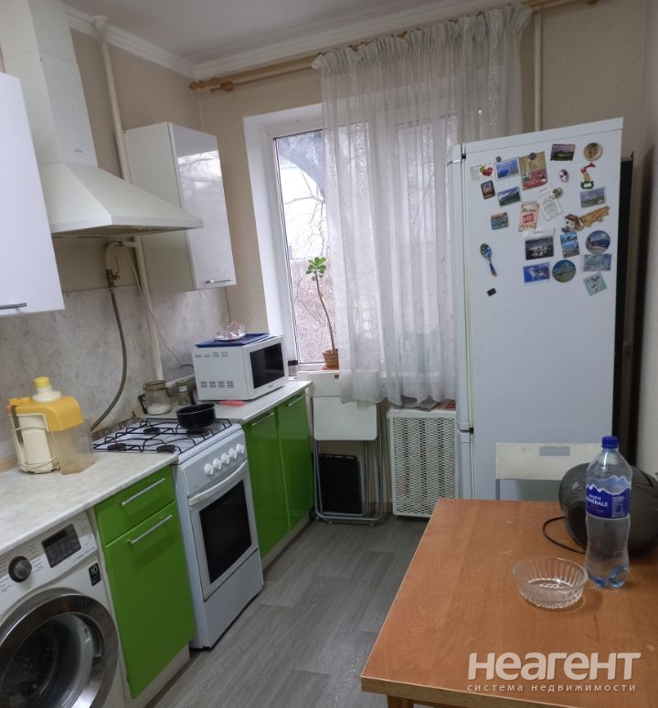 Сдается Многокомнатная квартира, 64 м²