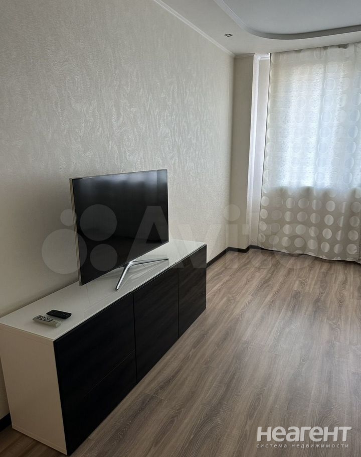 Сдается 1-комнатная квартира, 43,5 м²