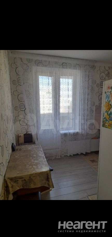 Сдается 1-комнатная квартира, 38 м²