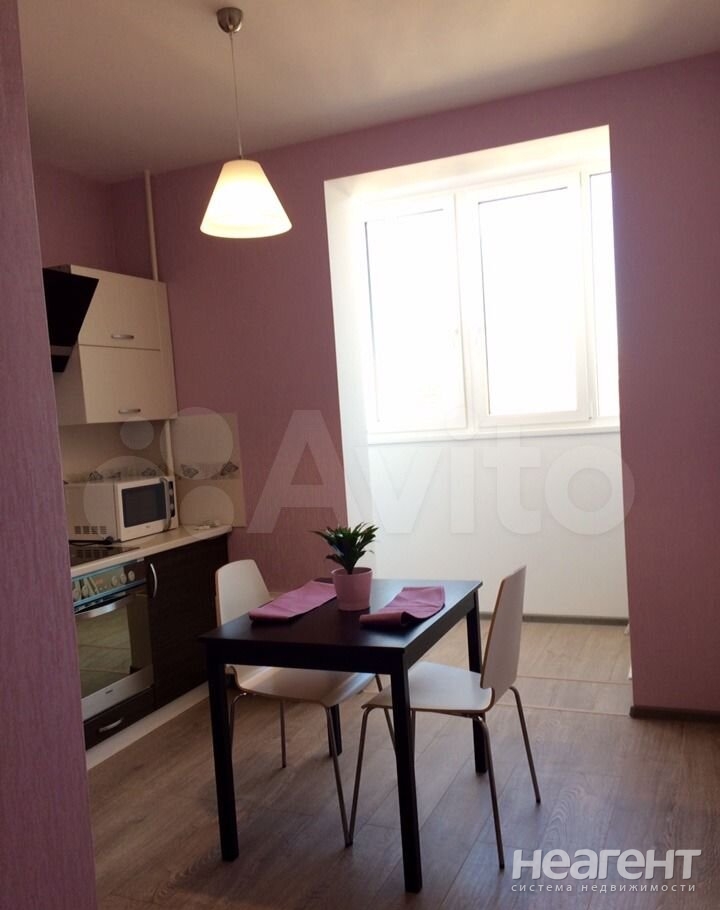 Сдается 1-комнатная квартира, 41 м²