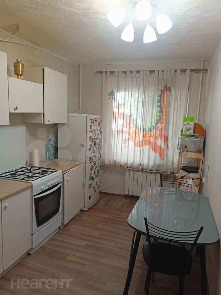 Продается 3-х комнатная квартира, 63 м²