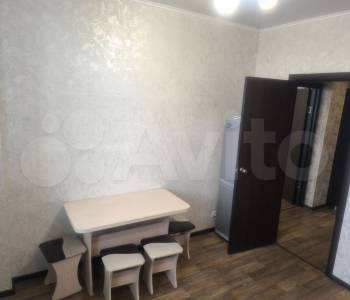 Продается 1-комнатная квартира, 40,6 м²