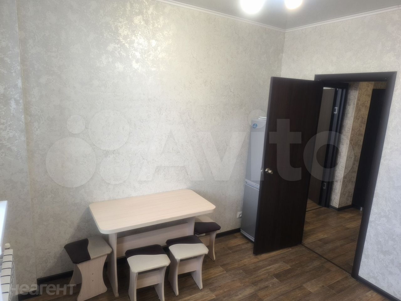 Продается 1-комнатная квартира, 40,6 м²