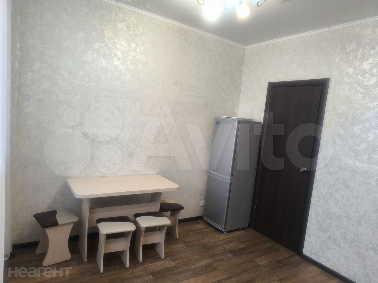 Продается 1-комнатная квартира, 40,6 м²