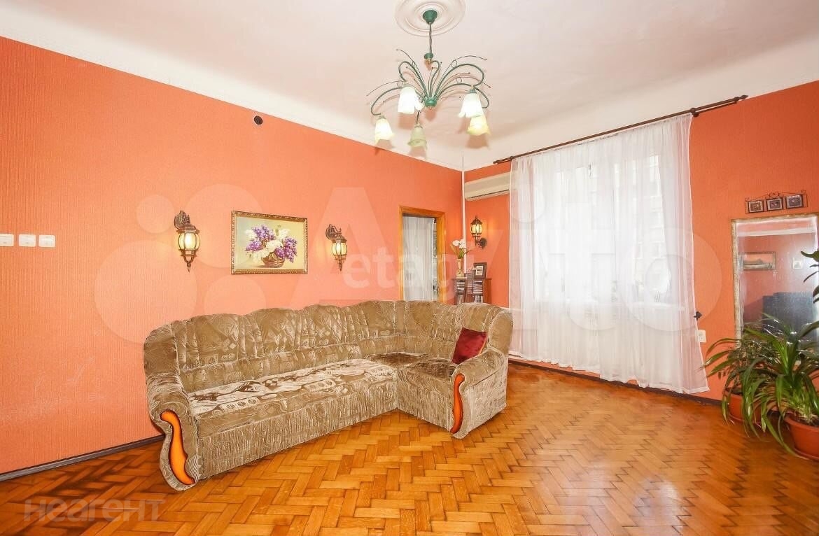 Продается Многокомнатная квартира, 83,5 м²