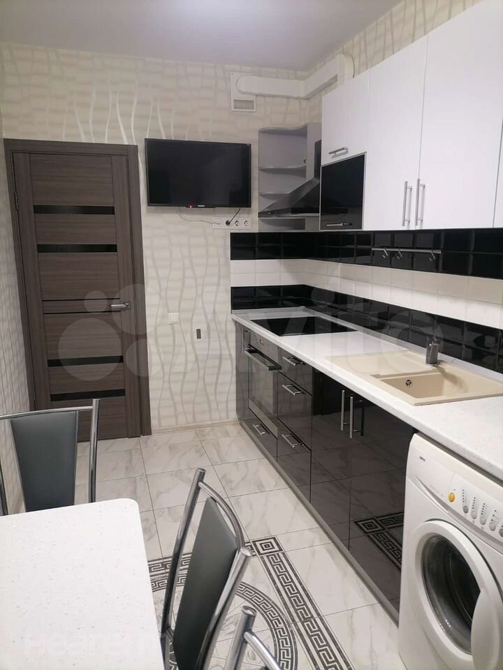 Сдается 1-комнатная квартира, 38 м²