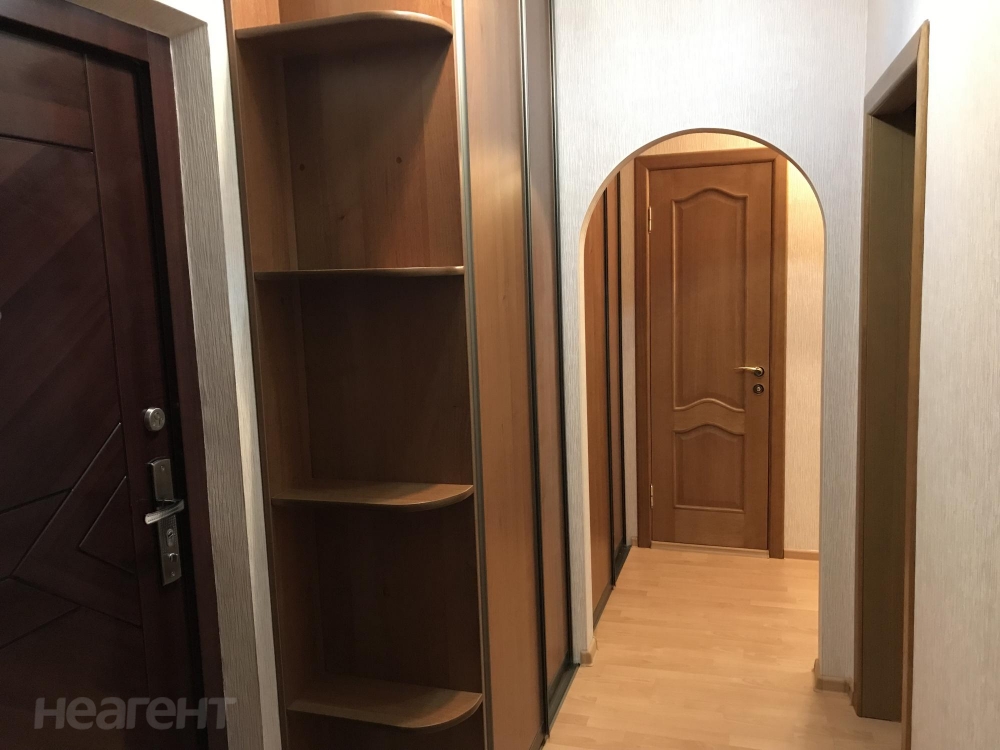 Сдается 2-х комнатная квартира, 56 м²