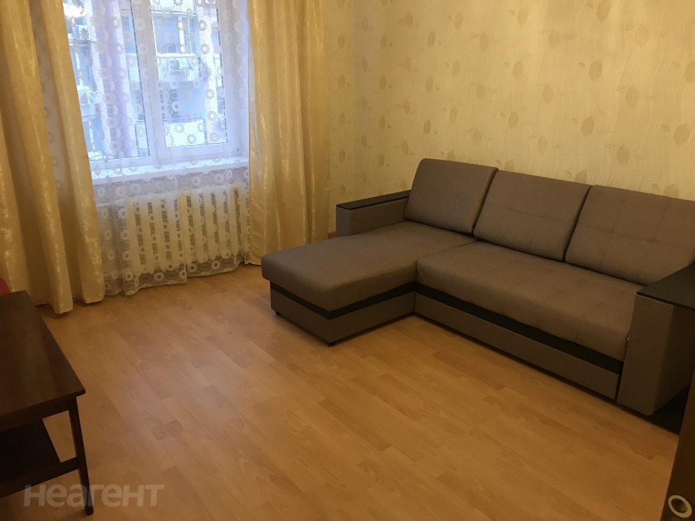 Сдается 2-х комнатная квартира, 56 м²