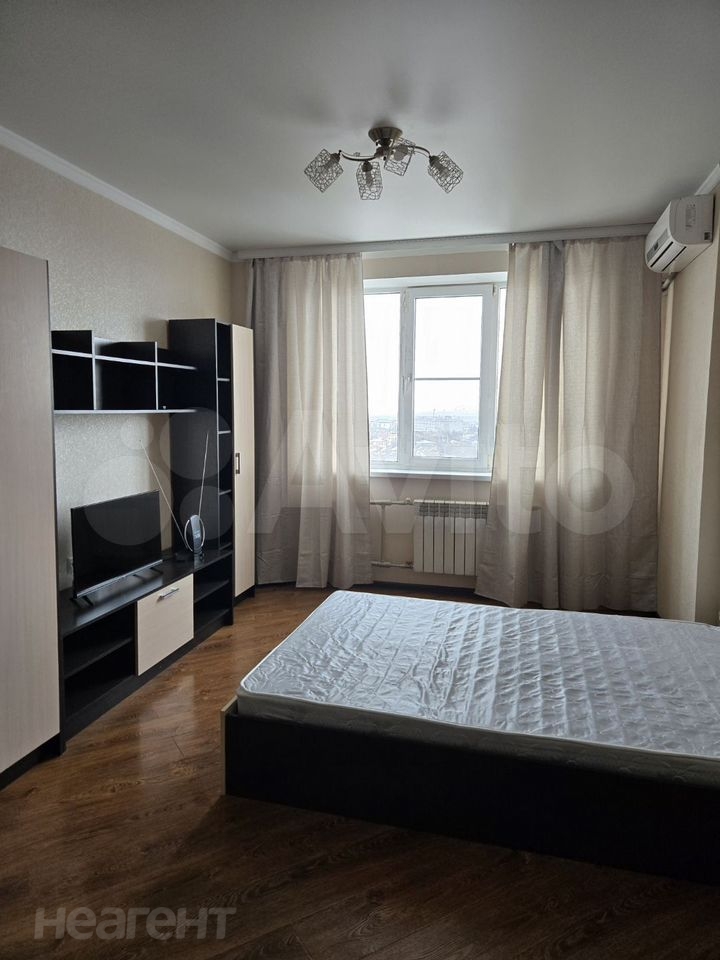 Сдается 1-комнатная квартира, 37 м²