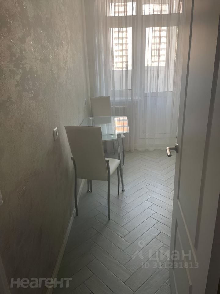 Сдается 1-комнатная квартира, 35 м²