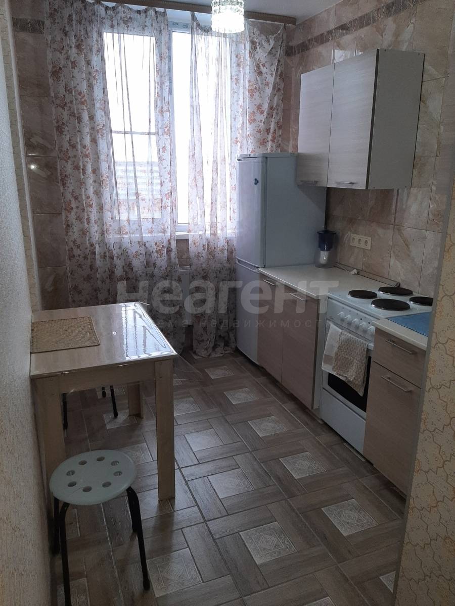 Сдается 1-комнатная квартира, 38 м²