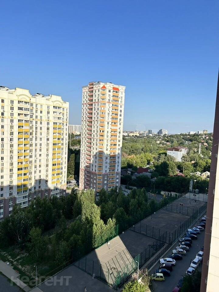 Сдается 1-комнатная квартира, 38 м²