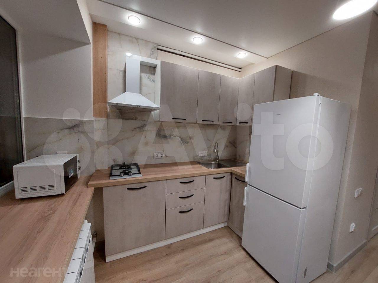 Сдается 1-комнатная квартира, 40 м²