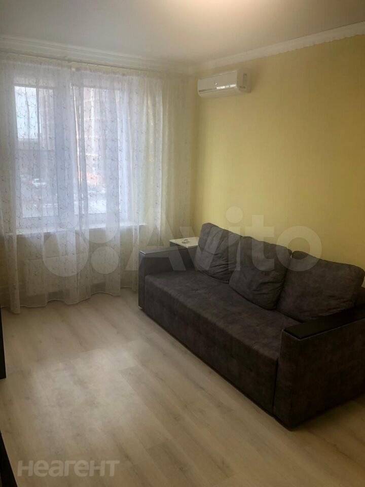 Сдается 1-комнатная квартира, 37 м²