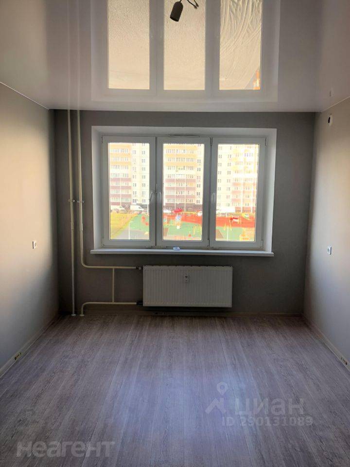 Продается 1-комнатная квартира, 38 м²