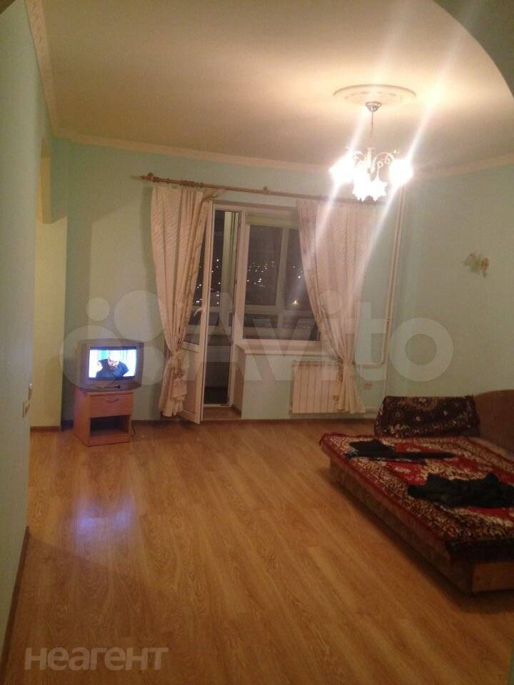 Сдается 1-комнатная квартира, 44 м²