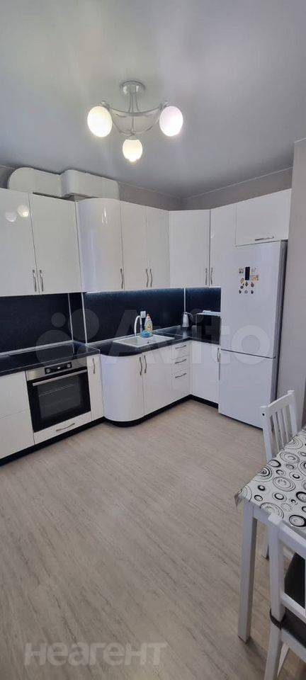 Сдается 1-комнатная квартира, 38 м²