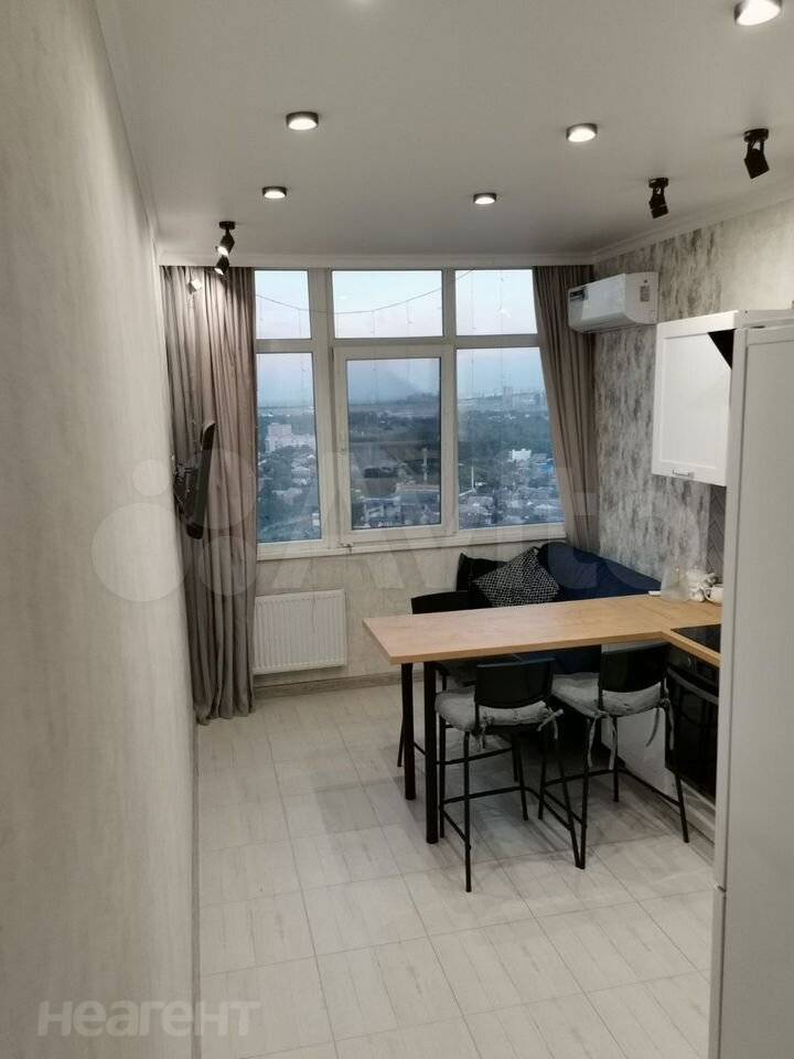 Продается 1-комнатная квартира, 39 м²