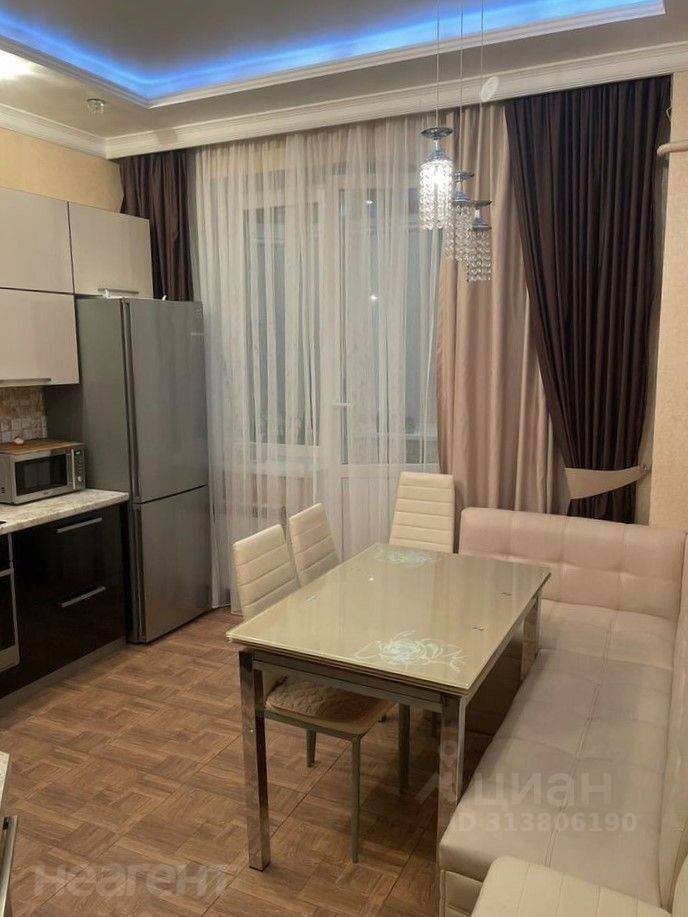 Сдается 1-комнатная квартира, 45 м²