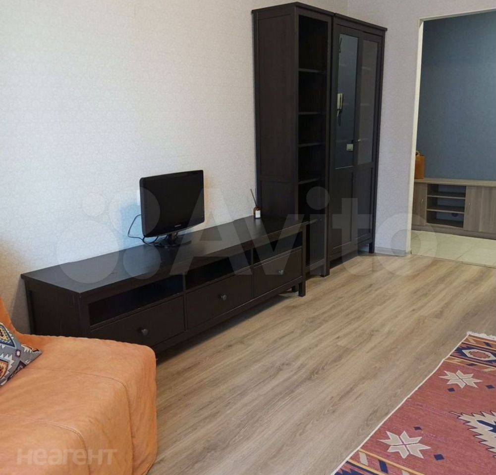 Сдается 1-комнатная квартира, 37,8 м²