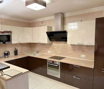 Продается 3-х комнатная квартира, 111 м²